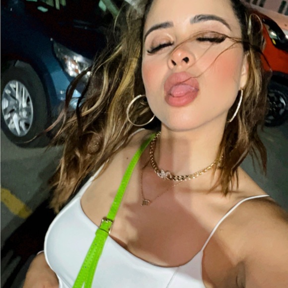 Meet your Posher, Genesis - Picture 7 of 11